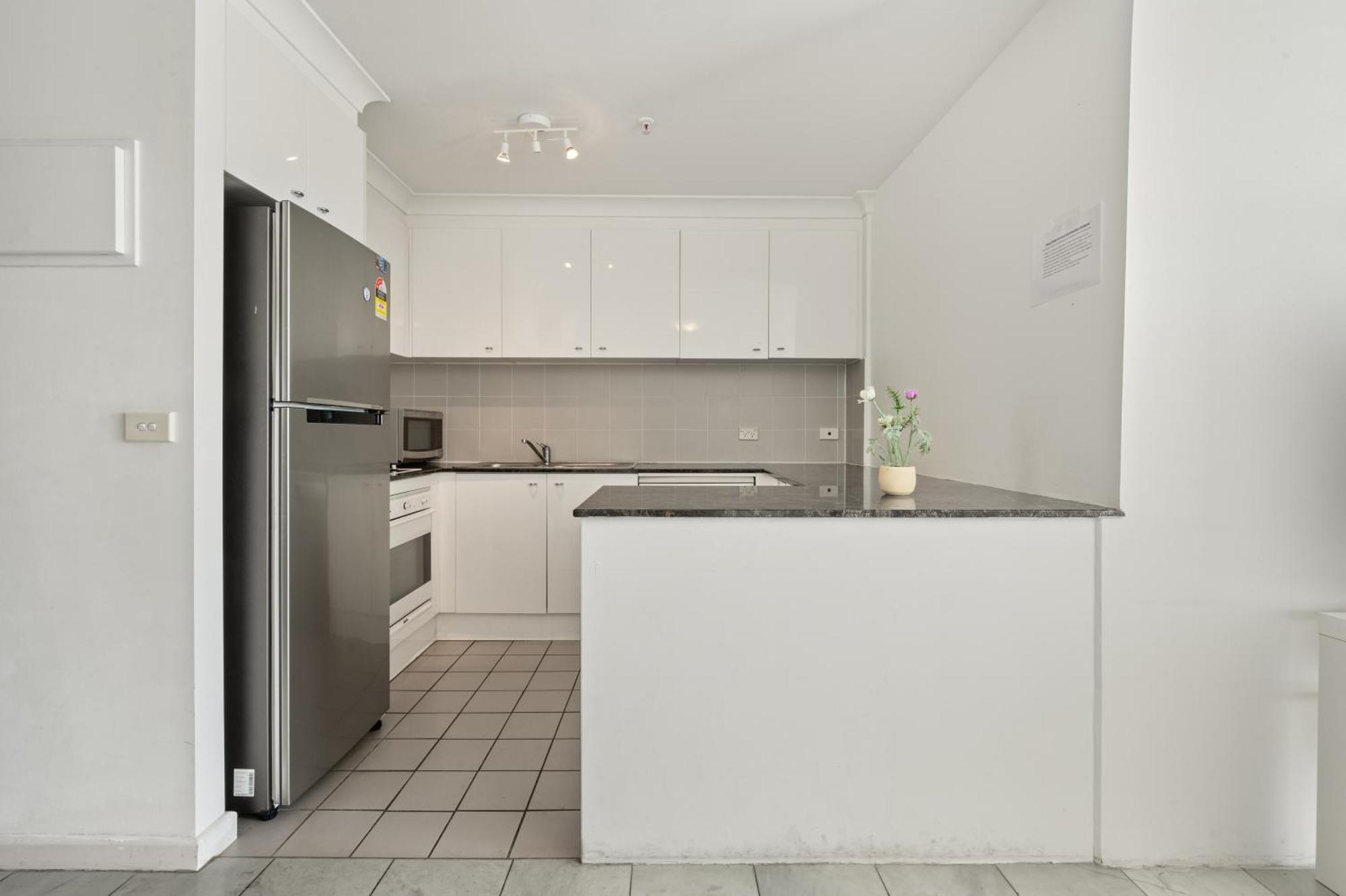 Dana-Private Room In A Shared Duplex Apartment -1 Canberra Exterior photo